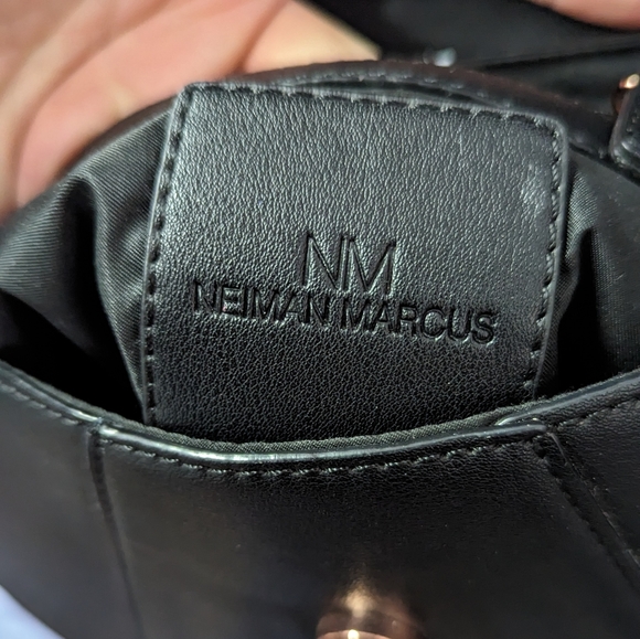 Neiman Marcus black purse with rose gold - Picture 3 of 8